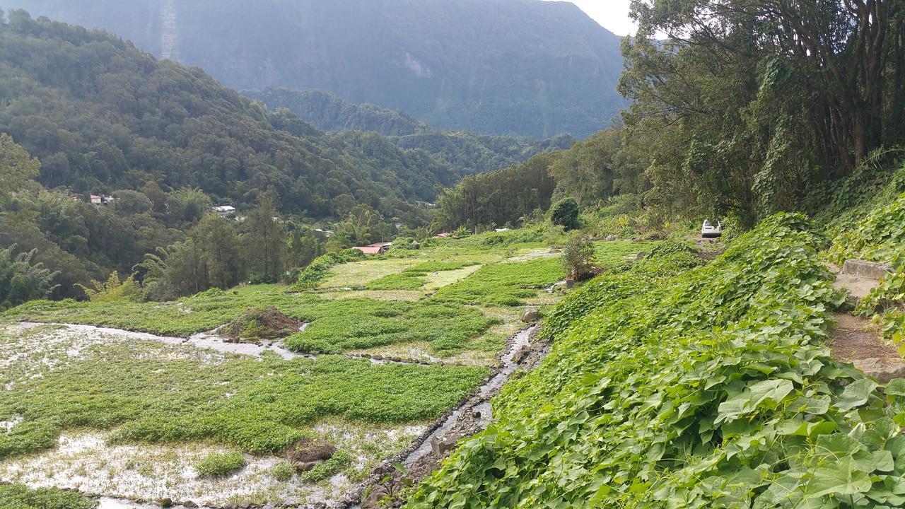Gite Du Piton D Anchaing Hell-Bourg Exterior foto